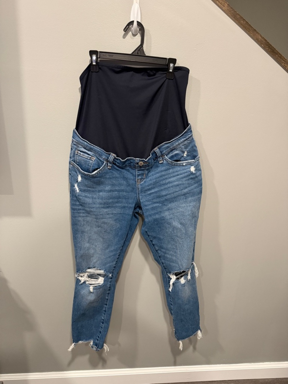 Abercrombie & Fitch Blue Distressed Maternity Ankle Jeans